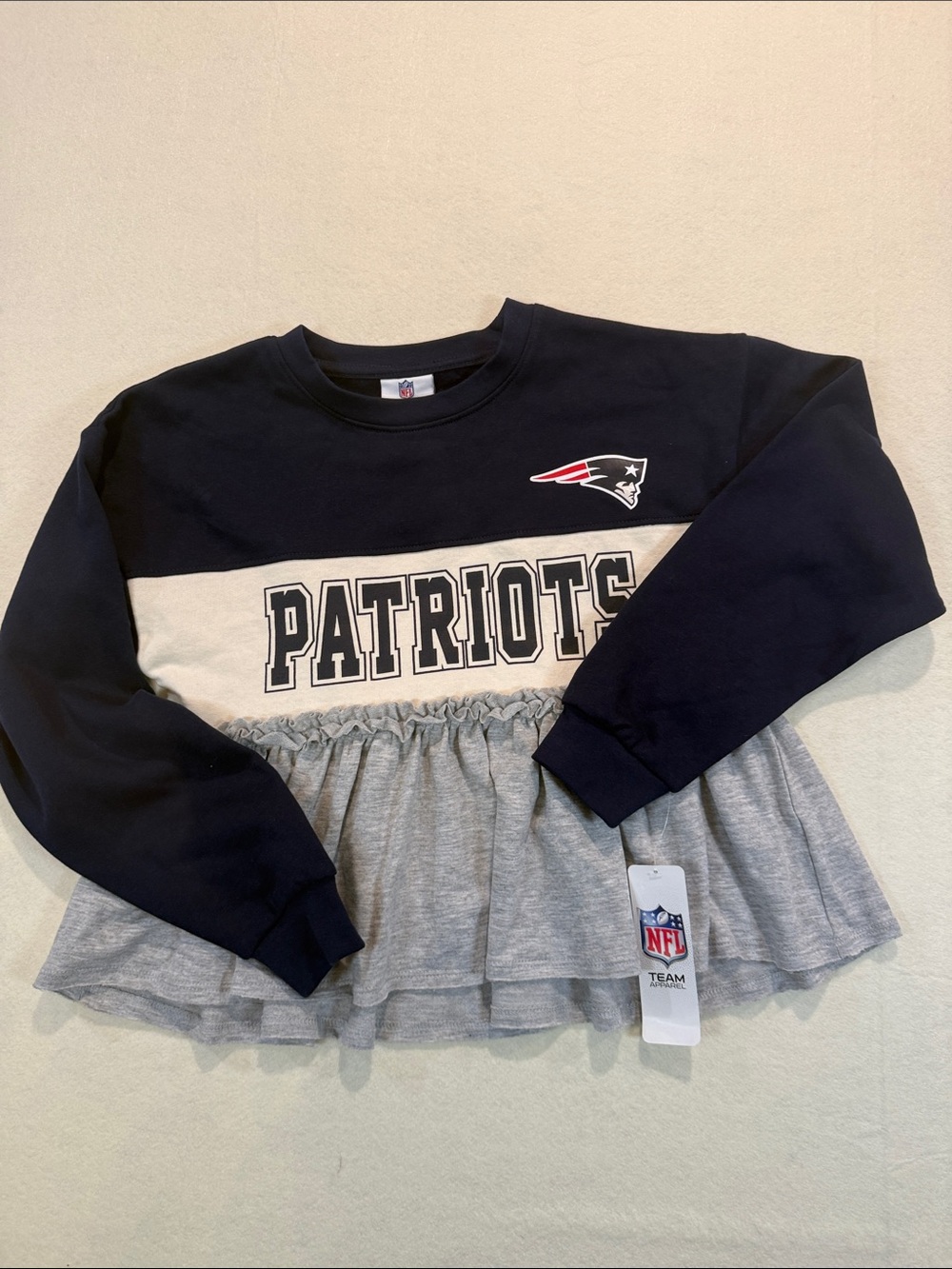 NFL New England Patriots Navy, Gray & Cream Ruffle-Hem Pullover Sz 10/12 ZZ